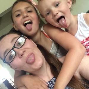 Meet your Posher, Sara